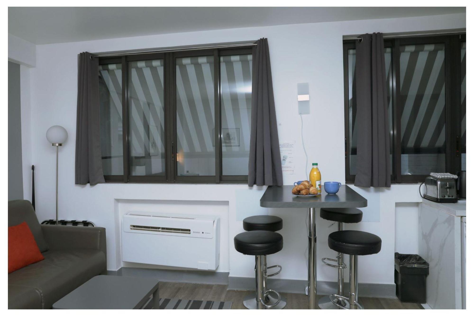 Arc De Triomphe & Trocadero Square - Cityapartmentstay París Exterior foto